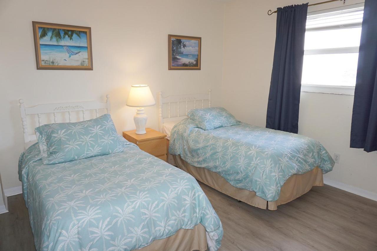 Sea Breeze Resort By Travel Resort Services Madeira Beach Eksteriør bilde